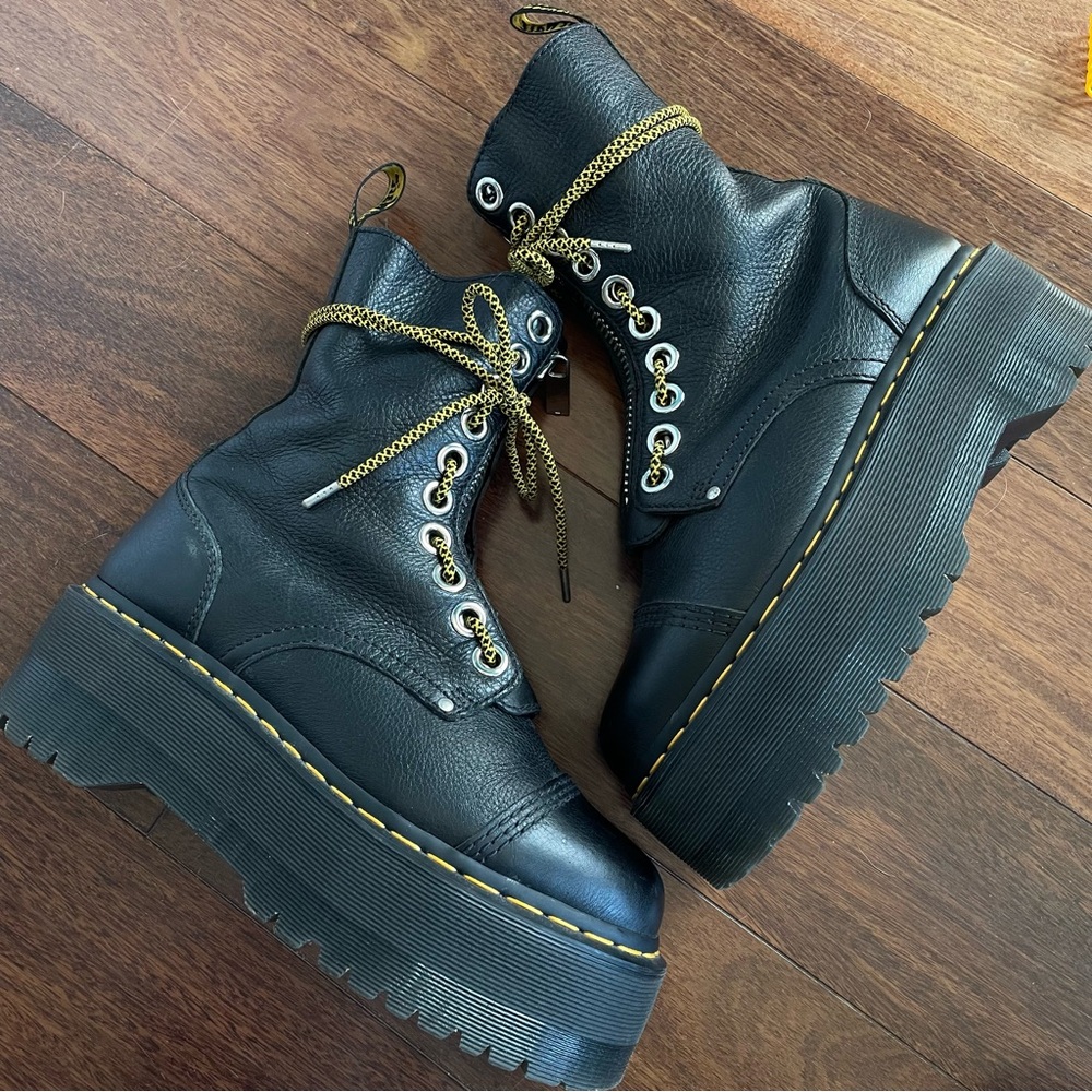 Dr. Martens Sinclair Hi Max Zip Front Boots Platform Yellow Laces Leather Sz 9 - Picture 5 of 14